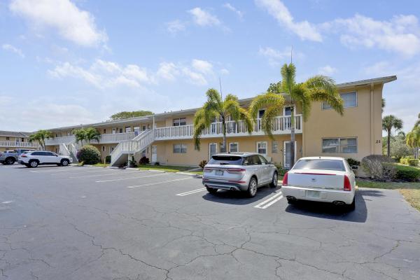 Village Royale, 2223 NE 1st Ct #105, Boynton Beach, Florida 33435, image 1