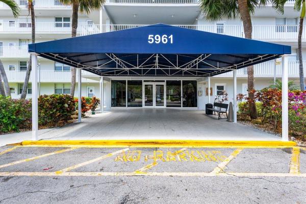 Boca Teeca, 5961 NW 2nd 6080th Ave #Four, Boca Raton, Florida 33487, image 1