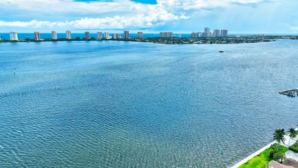 Sandpiper, 120 Lehane Ter #209, North Palm Beach, Florida 33408, image 1
