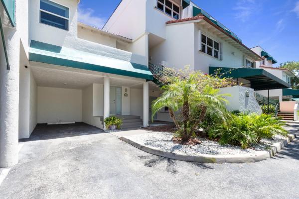 Coconut Cove Of Lantana, 316 N Lake Dr, Lantana, Florida 33462, image 1