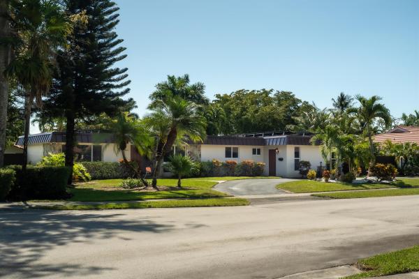 Plantation Golf Estates, 20 W Tropical Way, Plantation, Florida 33317, image 1