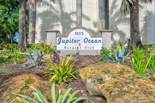 Tennis Villas At Jupiter Ocean & Racquet Club, 1605 S Us Highway 1 #301-V6, Jupiter, Florida 33477, image 1