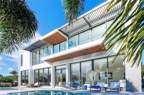 Coral Key Villas, 2320 NE 49th St, Lighthouse Point, Florida 33064, image 1