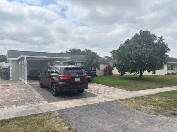 Royal Pines, 4896 Royal Ct, West Palm Beach, Florida 33415, image 1