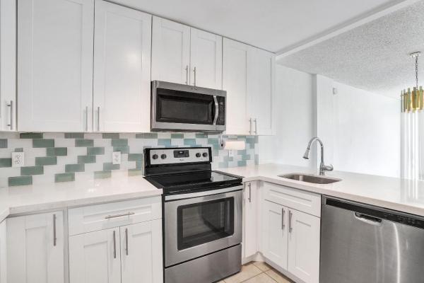 Royal Park, 105 Royal Park Dr #3D, Oakland Park, Florida 33309, image 1