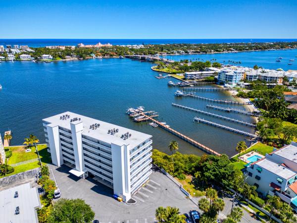South Sea Islander, 231 E Lantana Rd #203, Lantana, Florida 33462, image 1