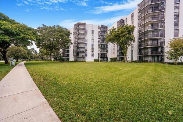 Ensenada, 3475 N Country Club Dr #602, Aventura, Florida 33180, image 1