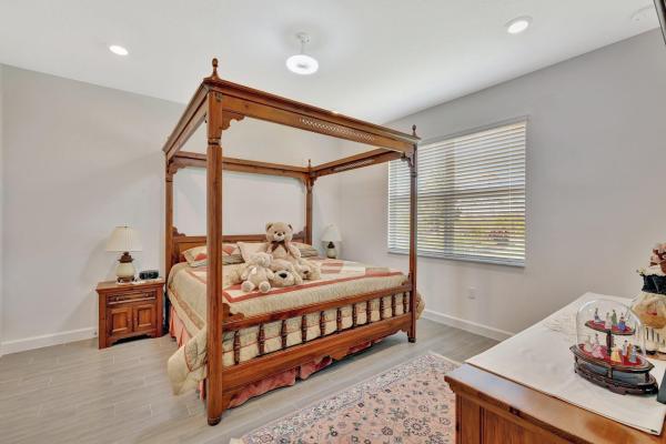765 SE Bloomfield Rd, Port St. Lucie, Florida 34984, image 2