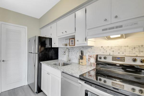 Venetian Park Gardens, 2131 NE 42nd Ct #107e, Lighthouse Point, Florida 33064, image 1