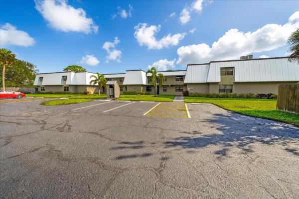 Woodland Apartments, 2516 S 19th St #206, Fort Pierce, Florida 34982, image 1