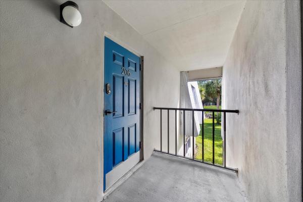 Woodland Apartments, 2516 S 19th St #206, Fort Pierce, Florida 34982, image 2