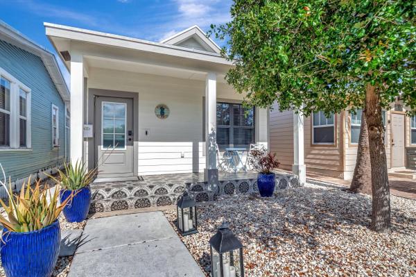 Lake Worth Town, 113 S L St, Lake Worth Beach, Florida 33460, image 1