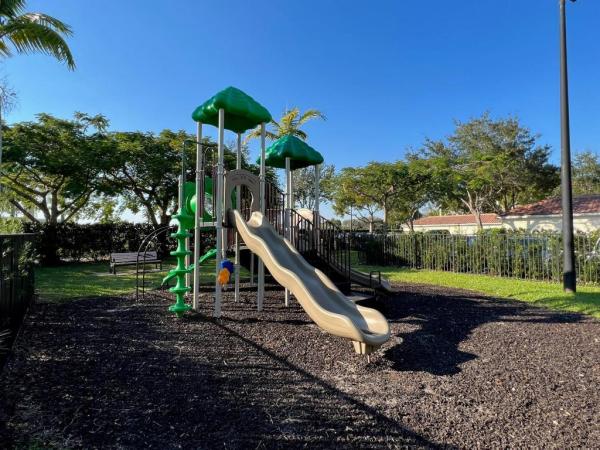 Mezzano At Baywinds, 9833 Baywinds Dr #7306, West Palm Beach, Florida 33411, image 2