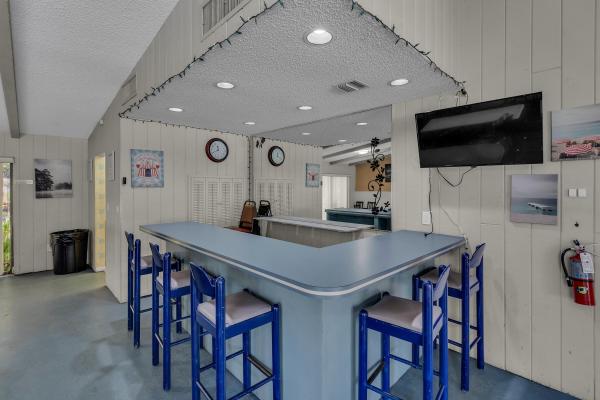 Raintree Forest, 301 N Pine Island Rd #101, Plantation, Florida 33324, image 1