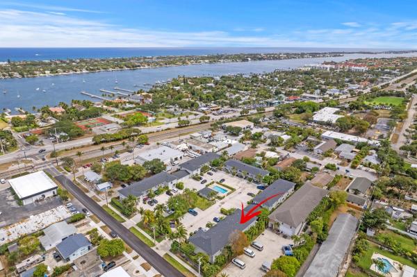 Mango Villas Townhouse, 328 W Pine St #22, Lantana, Florida 33462, image 1