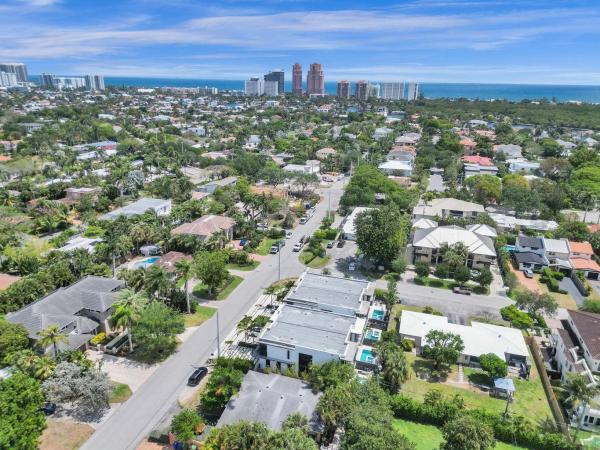 Livermore Estates, 2514 NE 21st St #A, Fort Lauderdale, Florida 33305, image 1