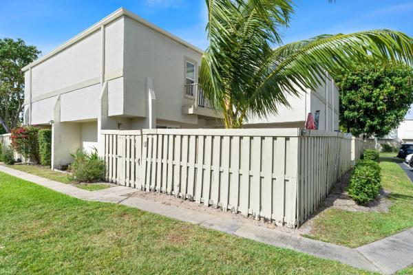 Woodwind, 12128 Regal Ct E, Wellington, Florida 33414, image 2