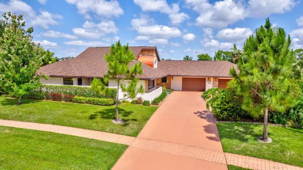 The Island Of Wellington, 12682 Headwater Cir, Wellington, Florida 33414, image 1