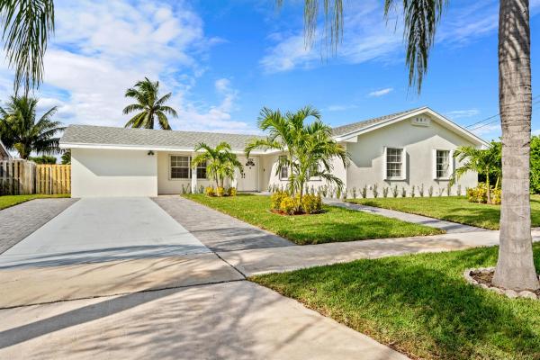 Lake Clarke Terrace, 1885 E Terrace Drive Dr, Lake Worth Beach, Florida 33460, image 1