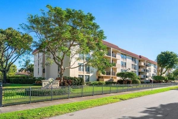 Boca View, 1000 Spanish River Rd #4v, Boca Raton, Florida 33432, image 1