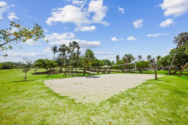 Palm Beach Villas, 4201 S Ocean Blvd #I1, South Palm Beach, Florida 33480, image 2