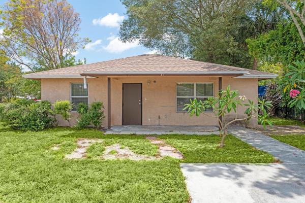 West Gate Estates, 1700 Seminole Blvd, West Palm Beach, Florida 33409, image 1