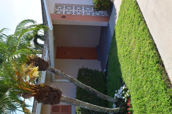 Dudley At Cresthaven Villas, 2747 Dudley Dr E #D, West Palm Beach, Florida 33415, image 2