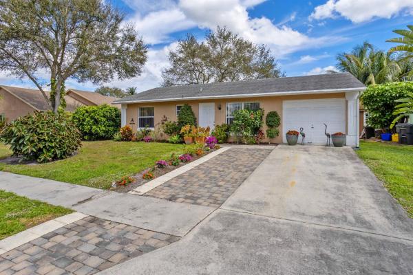 Lee Estates, 5182 Blueberry Hill Ave, Lake Worth Beach, Florida 33463, image 1