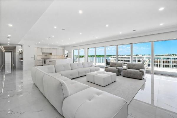 Carlyle House, 2773 S Ocean Blvd #C, Palm Beach, Florida 33480, image 1