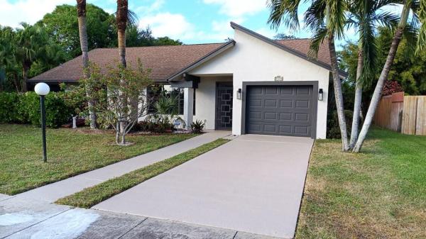 Lakes Of Lantana, 5325 Havasu Ct, Lake Worth Beach, Florida 33467, image 1