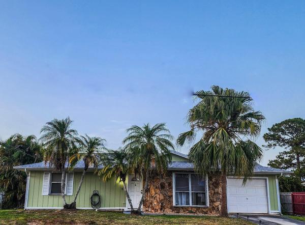 Hidden Oaks, 1831 SW Notre Dame Ave, Port St. Lucie, Florida 34953, image 1