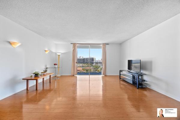 Golden Surf Towers, 137 Golden Isles Dr #806, Hallandale Beach, Florida 33009, image 1