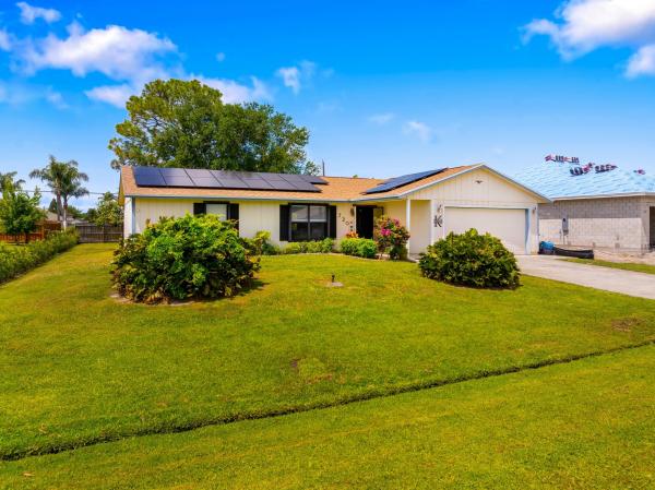 Swan Park, 720 SW Broadview St, Port St. Lucie, Florida 34983, image 1