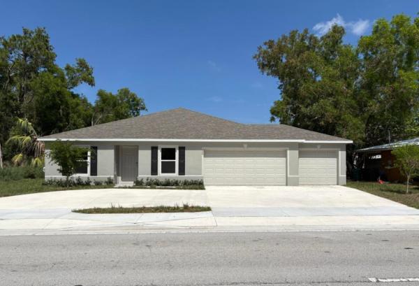 Northport Village, 256 NE St James Dr, Port St. Lucie, Florida 34983, image 1