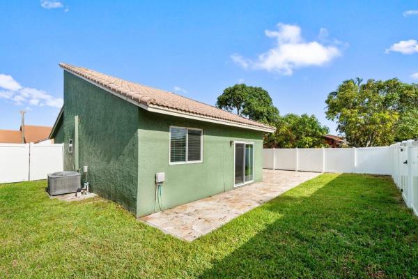 Country Fair, 6141 Country Fair Cir, Boynton Beach, Florida 33437, image 1