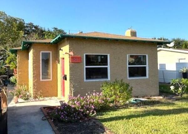 Lakewood West, 521 E Lakewood Rd, West Palm Beach, Florida 33405, image 1