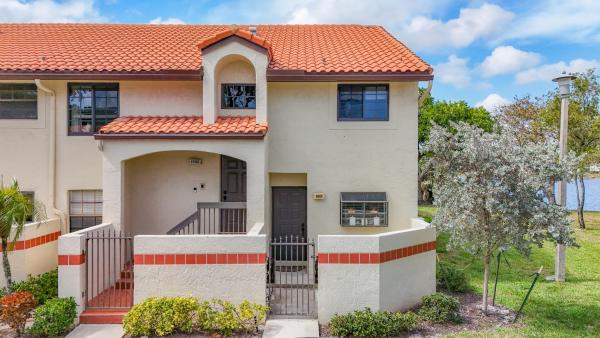 Republic Square, 1001 Republic Ct, Deerfield Beach, Florida 33442, image 1