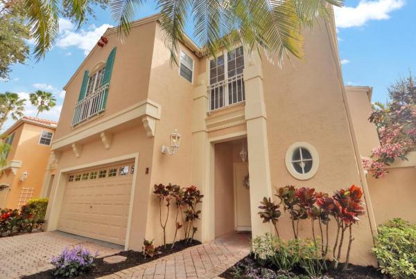 Villa D'Este, 7 Via Tivoli, Palm Beach Gardens, Florida 33418, image 1