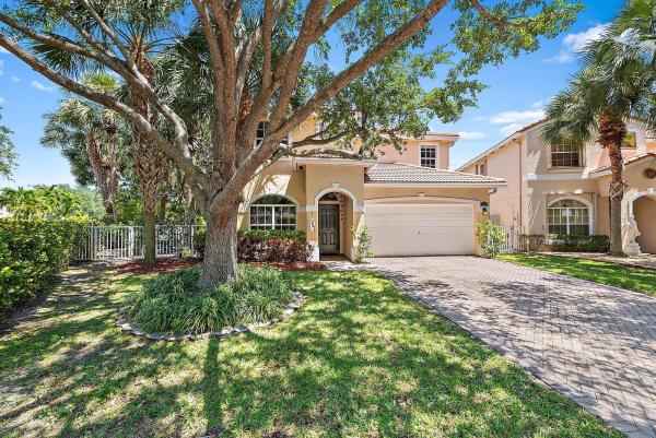 Villa Palma At Northlake, 4474 Thornwood Cir, Palm Beach Gardens, Florida 33418, image 1