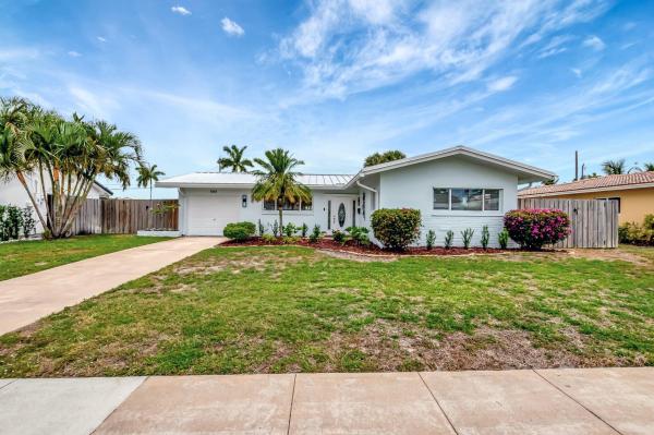 Boca Raton Square, 1065 SW 13th St, Boca Raton, Florida 33486, image 1