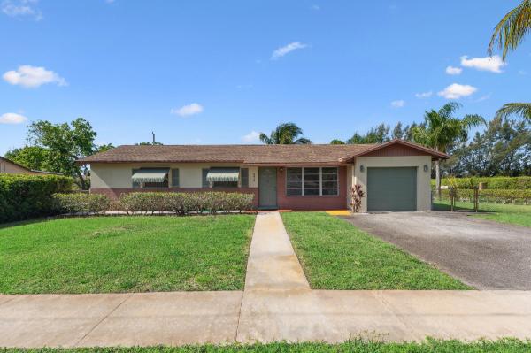 Boynton Ridge, 2412 NE 2nd Ct, Boynton Beach, Florida 33435, image 1