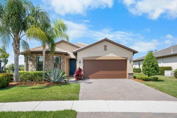 Veranda Gardens, 474 SE Vallarta Dr, Port St. Lucie, Florida 34984, image 1