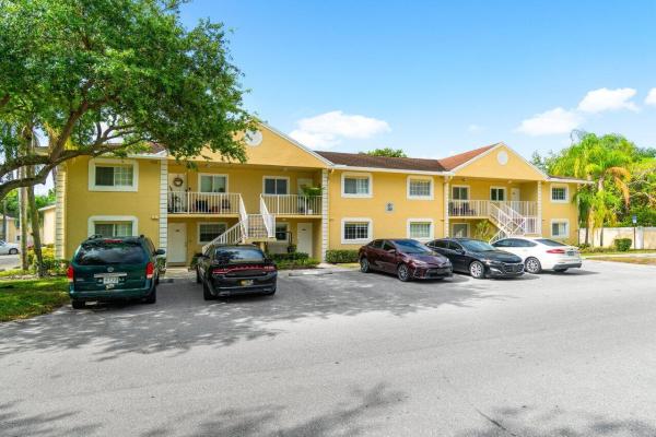 202 Palm Beach Trace Dr #202, Royal Palm Beach, Florida 33411, image 1