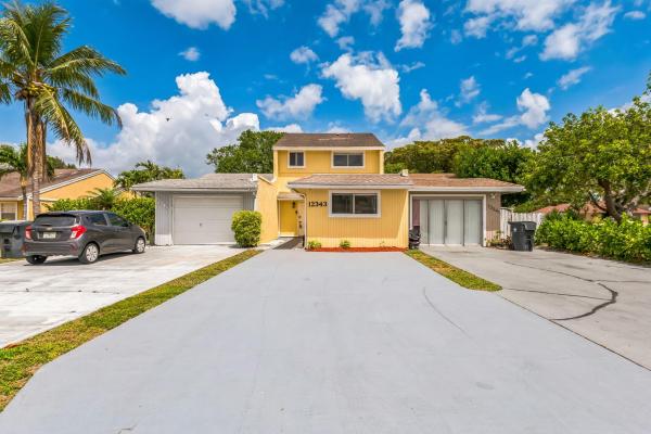 South Shore Of Wellington, 12343 Westhampton Cir, Wellington, Florida 33414, image 1