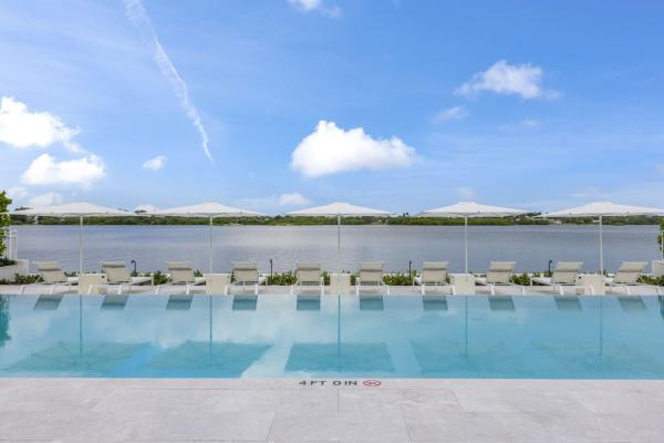 Carlyle House, 2773 S Ocean Blvd #2090, Palm Beach, Florida 33480, image 1