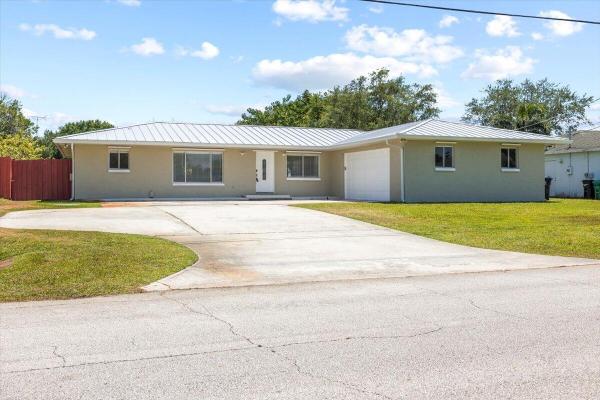 129 NW Hibiscus St, Port St. Lucie, Florida 34983, image 1