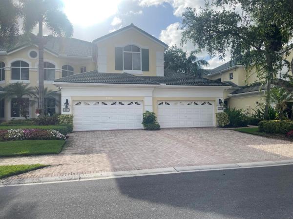 114 Palm Point Cir #B, Palm Beach Gardens, Florida 33418, image 2