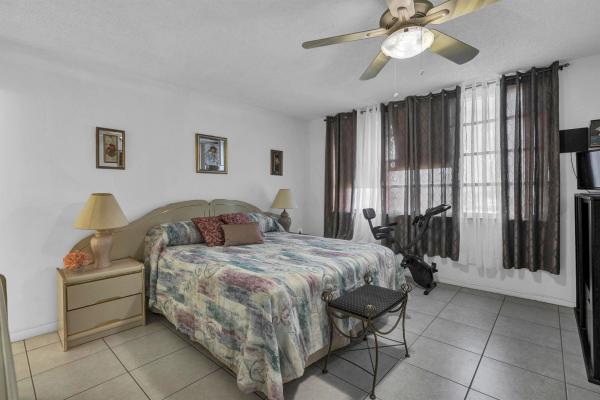 Rolling Hills Golf And Tennis Club, 3100 W Rolling Hills Cir #705, Davie, Florida 33328, image 1