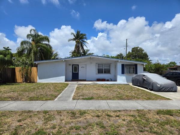 Pompano Beach Highlands, 4751 NE 18th Ave, Pompano Beach, Florida 33064, image 1