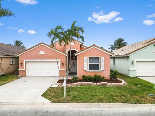 Melrose Verona Lakes, 9514 Lago Dr, Boynton Beach, Florida 33472, image 1